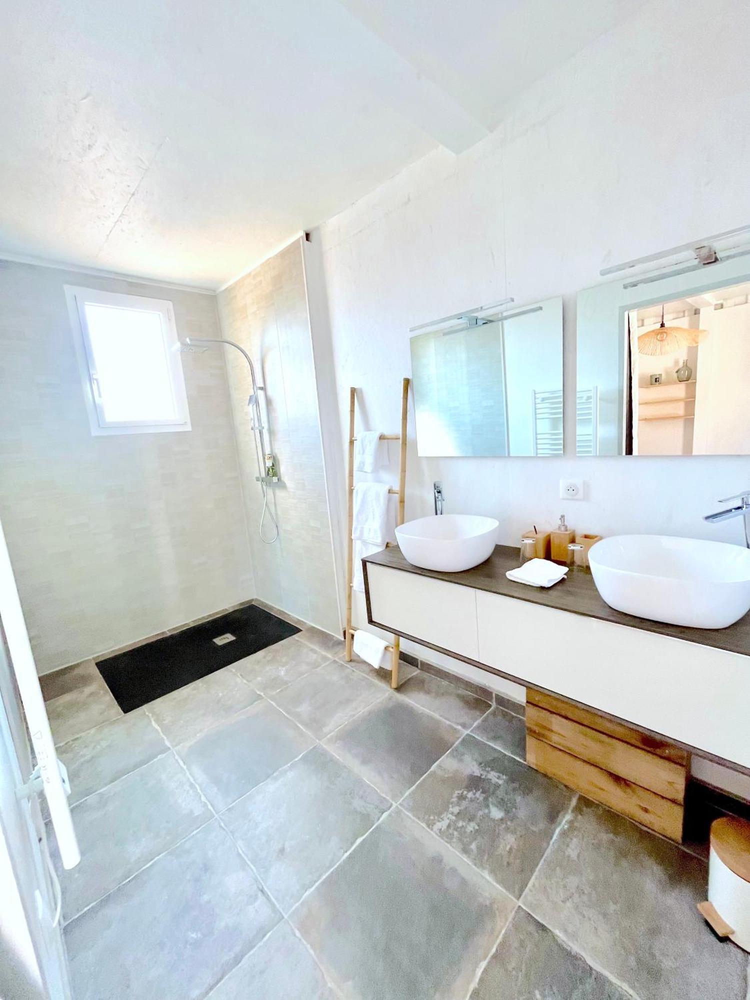 Nuiki Lodges - Chambres D'Hotes Montségur-sur-Lauzon Zewnętrze zdjęcie